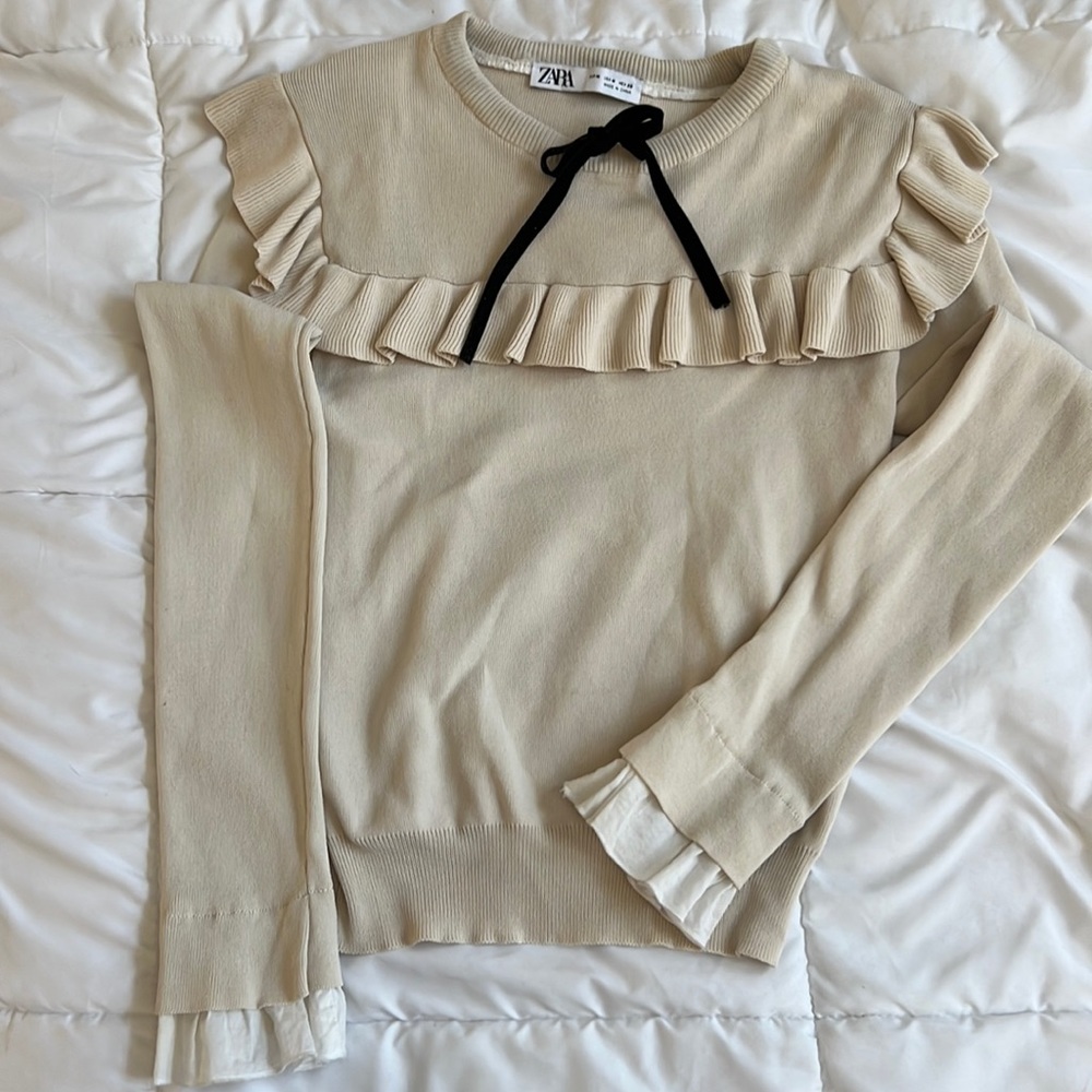 Ribbed Sweater with Bow & Ruffle Detail - Size Medium